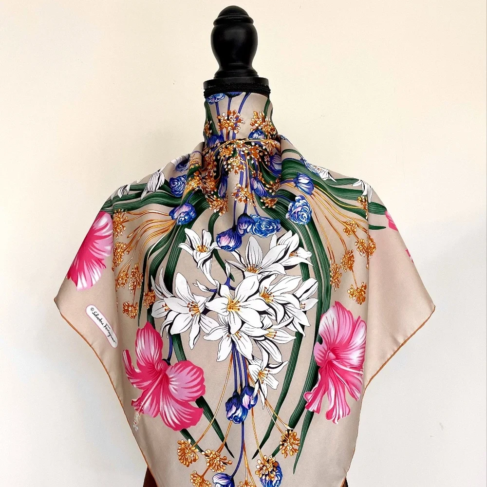 New Salvatore Ferragamo Silk Scarf Flowers Beige Multicolor Wrap Scarf